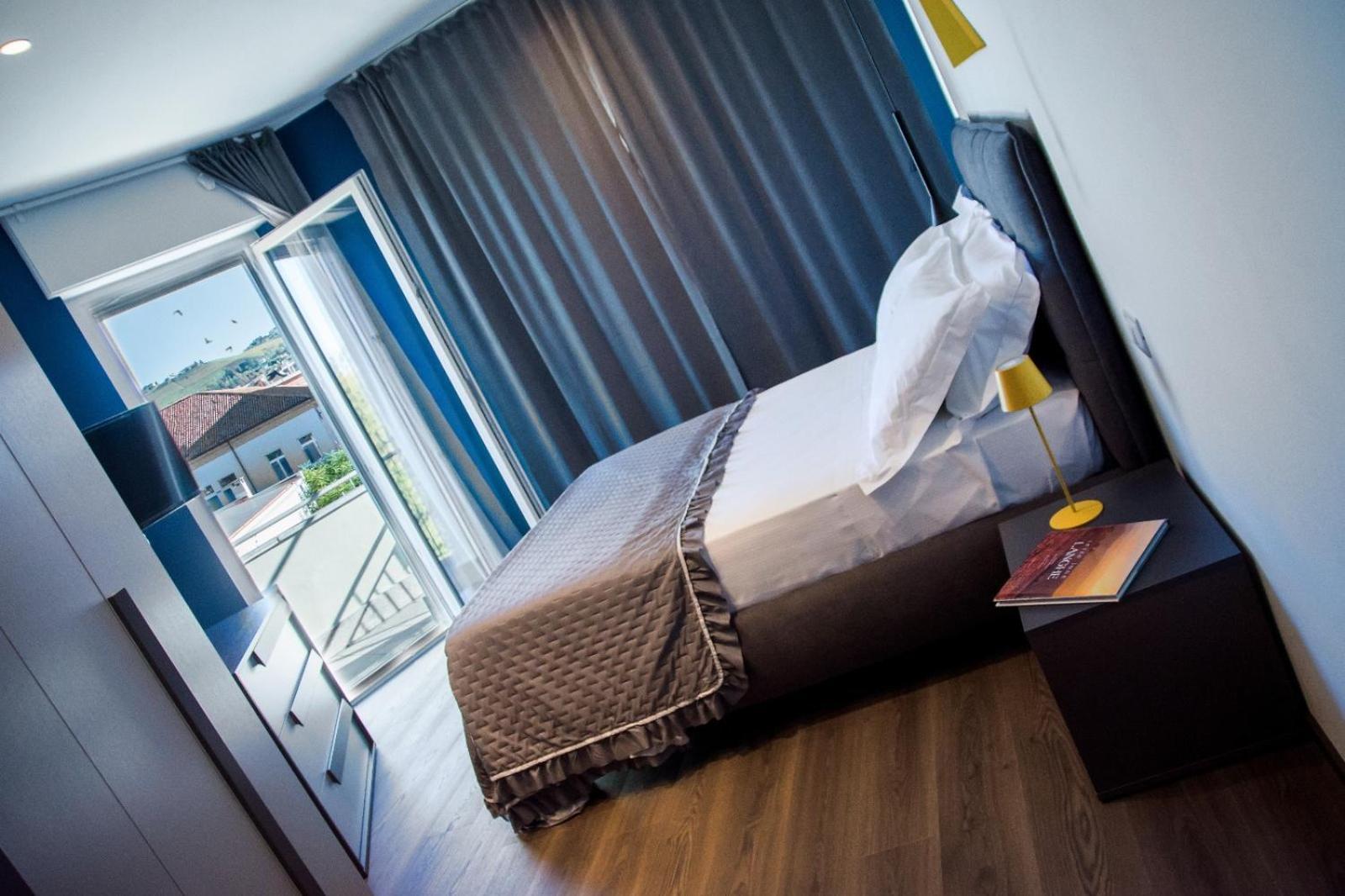 אלבה Ninary Apartments A Due Passi Dal Centro Storico מראה חיצוני תמונה